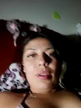 Snapshot of Sweel_Leyva18 chatting on 11-21-25, 05:39 Sweel Leyva18 online show from 11-21-25, 05:39