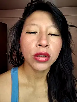 Snapshot of Giviper1 chatting on 11-06-25, 12:50 Giviper1 online show from 11-06-25, 12:50