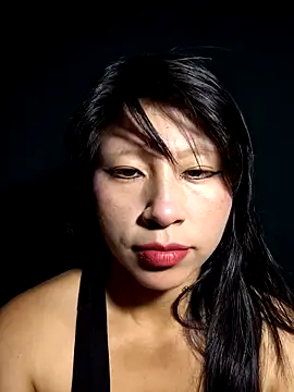 Snapshot of Giviper1 chatting on 11-17-25, 02:06 Giviper1 online show from 11-17-25, 02:06