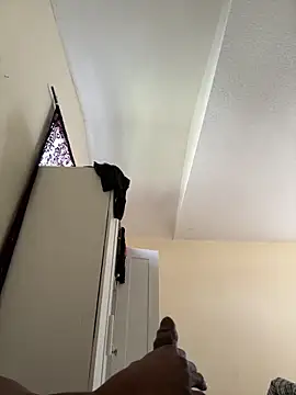 Hardguyy online show from 04-29-26, 03:49