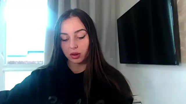 courtneyPerfect online show from 10-16-25, 02:18