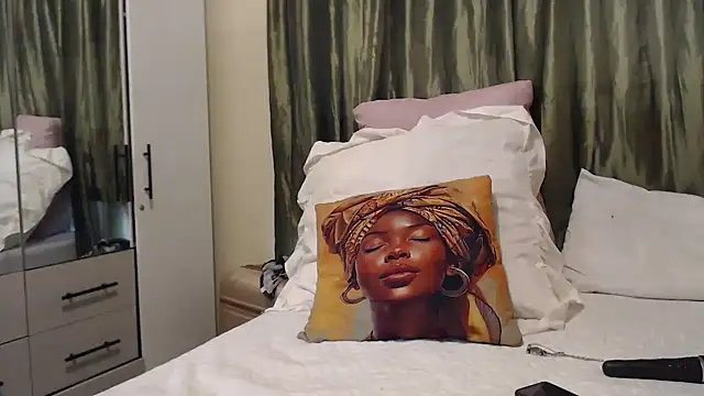 Foxybrownxx1 online show from 09-27-25, 09:47