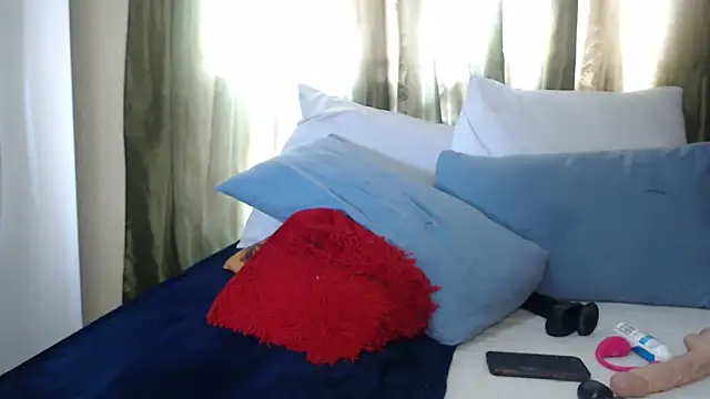 Foxybrownxx1 online show from 11-09-25, 07:28