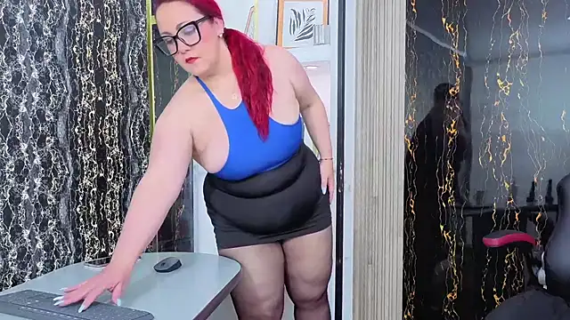 Snapshot of MirandaRossi chatting on 03-11-26, 12:33 MirandaRossi online show from 03-11-26, 12:33