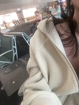 Snapshot of zqq5522 chatting on 12-04-25, 08:45 zqq5522 online show from 12-04-25, 08:45