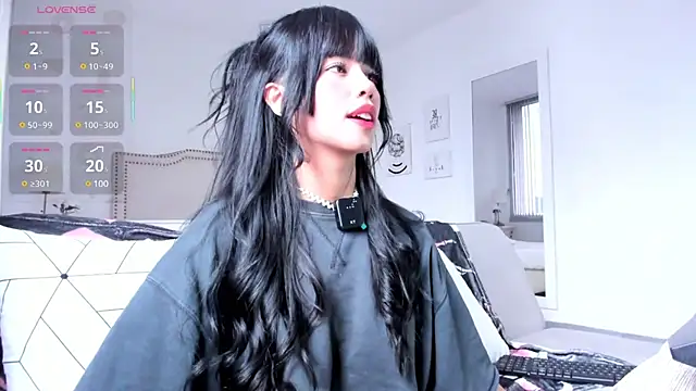 Snapshot of HannaKim chatting on 02-27-25, 03:05 HannaKim online show from 02-27-25, 03:05