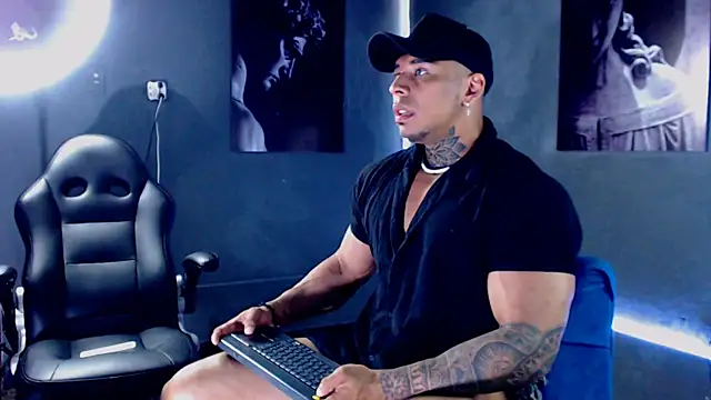 bradley smith online show from 10-12-25, 01:48