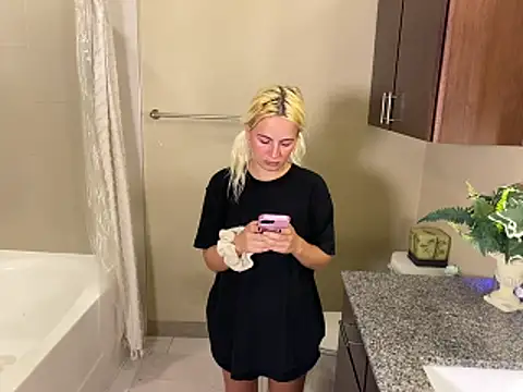 girlfriendmissy online show from 05-03-26, 07:09