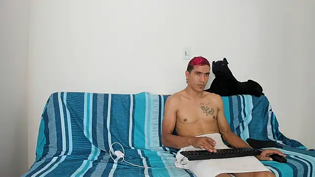 QuinnAndpuma1 online show from 01-31-25, 03:52
