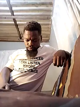 Chocolate factory man online show from 09-15-25, 03:39