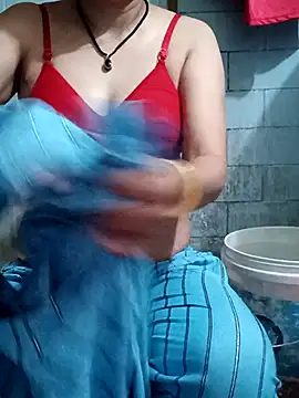 Snapshot of SAXYTannuja chatting on 03-19-25, 04:03 SAXYTannuja online show from 03-19-25, 04:03