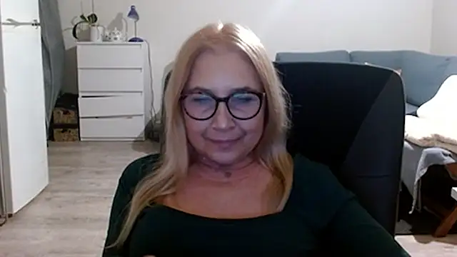 sofia xkiss online show from 02-21-25, 06:04