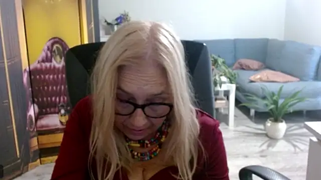 sofia xkiss online show from 09-30-25, 02:00