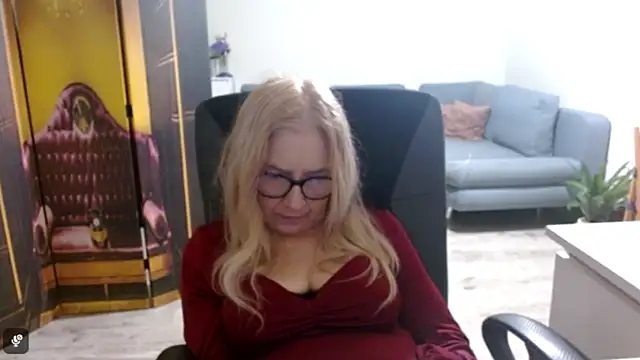 sofia xkiss online show from 12-15-25, 02:54