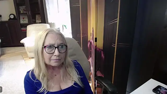 sofia xkiss online show from 07-06-26, 01:52