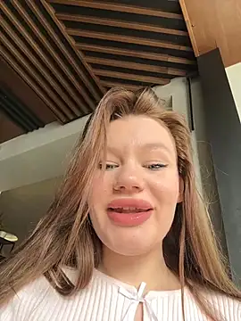 justmila online show from 12-16-24, 10:40