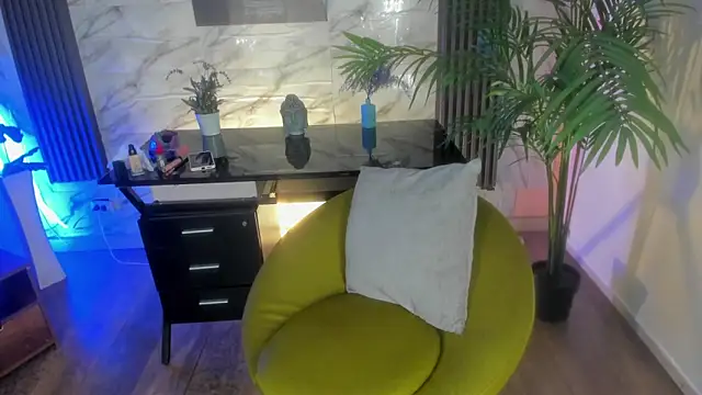 Snapshot of SofiaGomez420 chatting on 02-08-25, 03:41 SofiaGomez420 online show from 02-08-25, 03:41