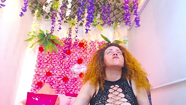 BLONDE SEXYHOT online show from 12-04-25, 07:00