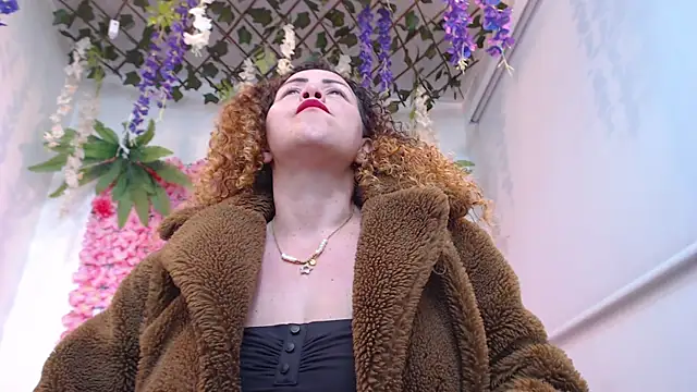 BLONDE SEXYHOT online show from 04-19-26, 10:23