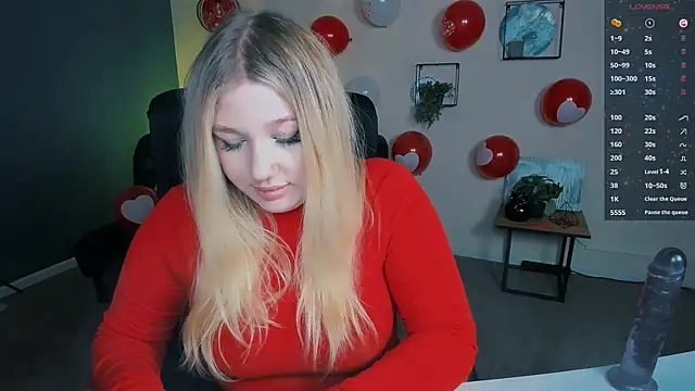 Snapshot of juli_kisss chatting on 02-16-25, 12:32 juli kisss online show from 02-16-25, 12:32