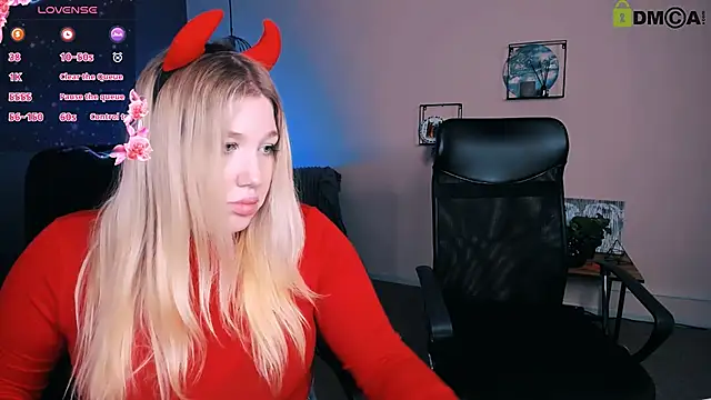 Snapshot of juli_kisss chatting on 03-16-25, 10:53 juli kisss online show from 03-16-25, 10:53