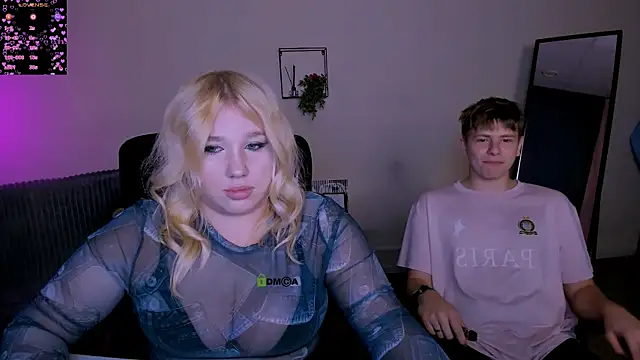 Snapshot of juli_kisss chatting on 09-11-25, 07:14 juli kisss online show from 09-11-25, 07:14