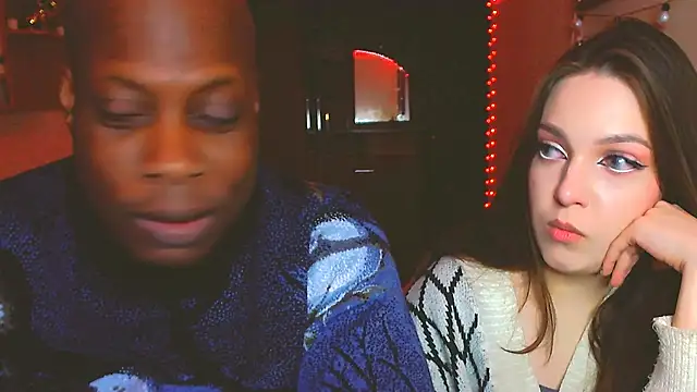 Snapshot of miss_merciless_ chatting on 12-21-24, 04:14 miss merciless online show from 12-21-24, 04:14