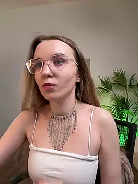 velvetvalkyries online show from 02-25-25, 04:42