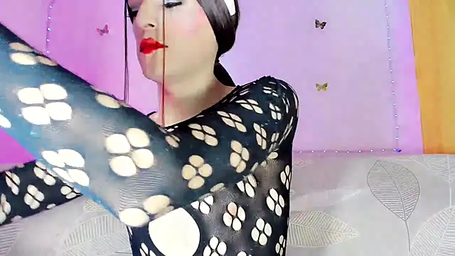TatiGil online show from 06-30-26, 04:30