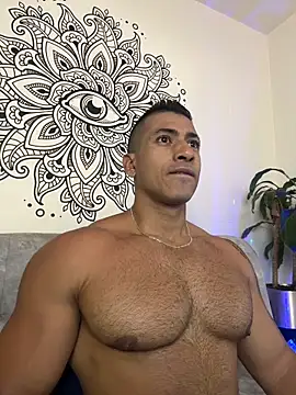 aaroncolombia online show from 11-12-25, 07:09