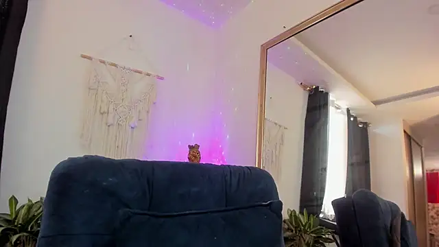 aaroncolombia online show from 03-07-26, 01:30