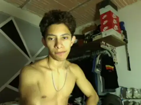 Snapshot of ferchitibellako chatting on 11-21-25, 03:05 ferchitibellako online show from 11-21-25, 03:05