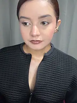 Melanyprada online show from 04-08-26, 04:45