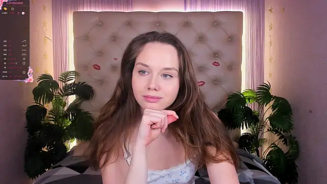 Julie Rhodes online show from 03-06-25, 08:19