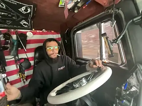 XMeF10 online show from 12-04-25, 02:48