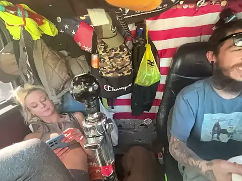 XMeF10 online show from 01-05-26, 05:27