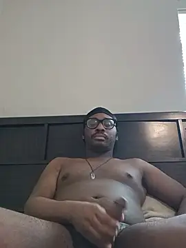 Snapshot of Hotcock100 chatting on 06-08-26, 05:24 Hotcock100 online show from 06-08-26, 05:24