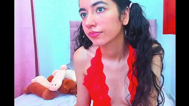 Snapshot of Katiaflex chatting on 12-23-24, 02:02 Katiaflex online show from 12-23-24, 02:02