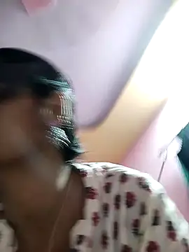 Snapshot of Shivani_Mumbai85 chatting on 02-12-25, 04:33 Shivani Mumbai85 online show from 02-12-25, 04:33