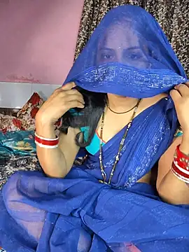 Snapshot of Shivani_Mumbai85 chatting on 11-12-25, 05:24 Shivani Mumbai85 online show from 11-12-25, 05:24