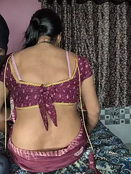 Snapshot of Shivani_Mumbai85 chatting on 12-16-25, 05:40 Shivani Mumbai85 online show from 12-16-25, 05:40