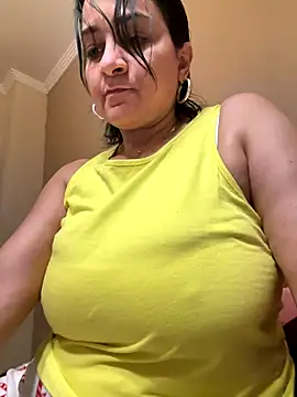 Snapshot of paulinaDiaz1 chatting on 12-01-24, 05:57 paulinaDiaz1 online show from 12-01-24, 05:57