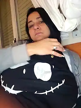 Snapshot of paulinaDiaz1 chatting on 12-05-25, 06:15 paulinaDiaz1 online show from 12-05-25, 06:15