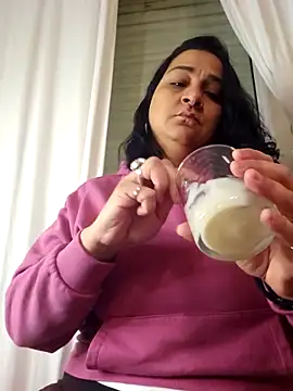 Snapshot of paulinaDiaz1 chatting on 01-18-26, 05:50 paulinaDiaz1 online show from 01-18-26, 05:50