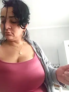 Snapshot of paulinaDiaz1 chatting on 02-10-26, 09:35 paulinaDiaz1 online show from 02-10-26, 09:35