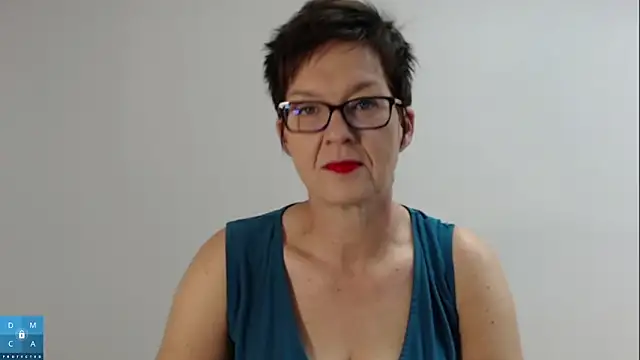 Snapshot of Sofie69Velvet chatting on 09-21-25, 06:15 Sofie69Velvet online show from 09-21-25, 06:15