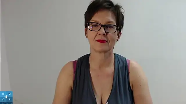 Snapshot of Sofie69Velvet chatting on 10-14-25, 05:25 Sofie69Velvet online show from 10-14-25, 05:25