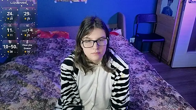 Ruyjin Choi online show from 12-05-24, 02:33