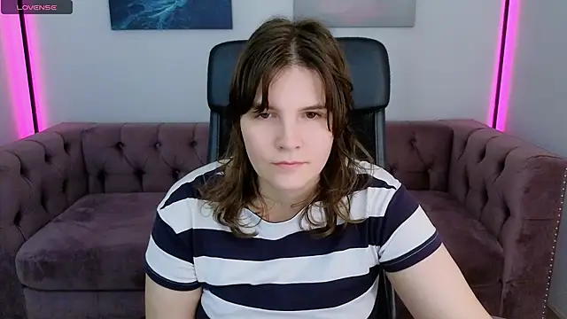 Ruyjin Choi online show from 09-15-25, 03:12