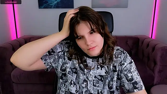 Ruyjin Choi online show from 09-23-25, 10:18